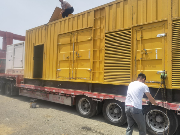 安吉除了负载情况和发动机维护，还有哪些因素会影响 200kw 柴油发电机的油耗？